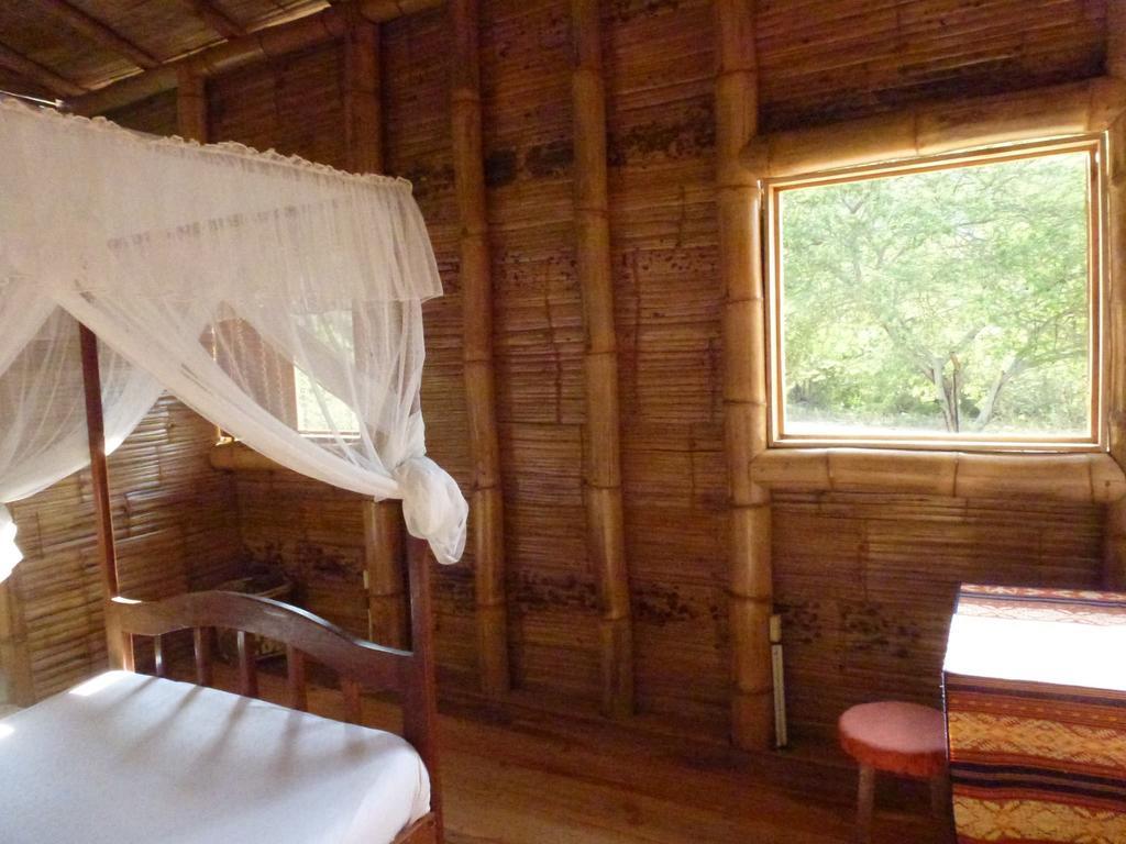 Hostal Monte Libano Puerto López Eksteriør billede