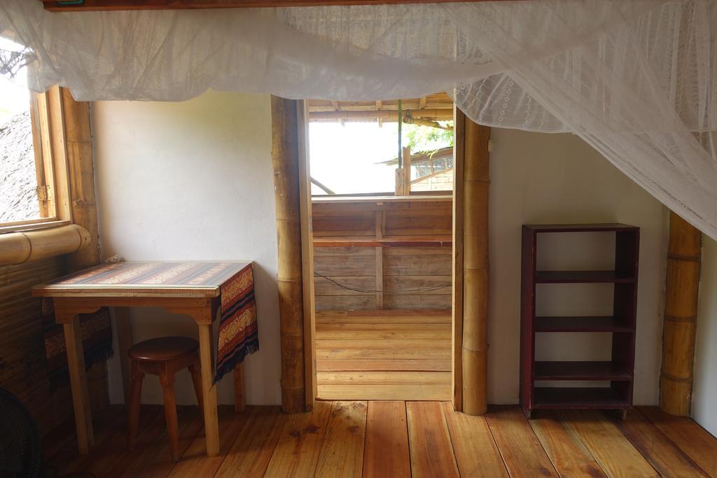 Hostal Monte Libano Puerto López Eksteriør billede